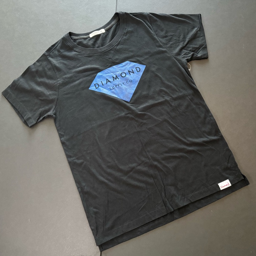 2/$36 💥 NEW (M) Diamond Supply Black/Blue Graphic Short Sleeve T-Shirt (3023)